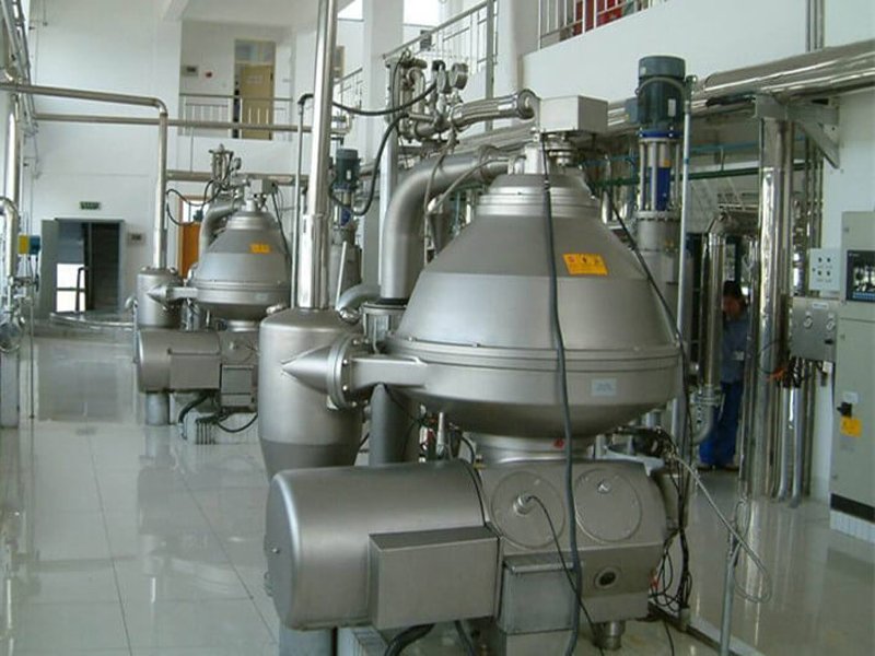 Illustrative industrial sunflower oil processing equipment